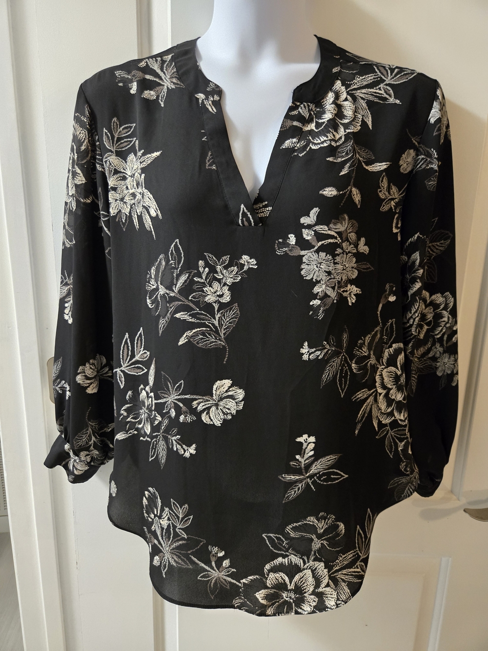 Maurices Black Floral Split-Neck Blouse